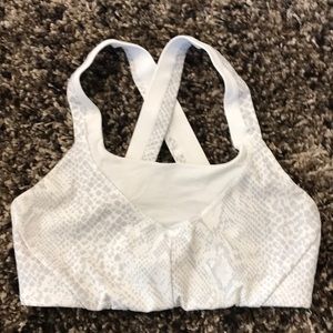 Lululemon sports bra